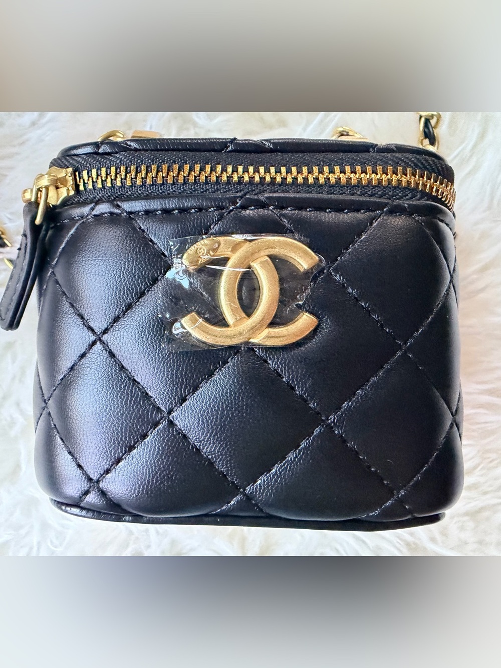 Chanel MAKEUP Black Leather Gold Ball Box Bag w Gold Hardware (SEALED) NEW - Picture 5 of 16